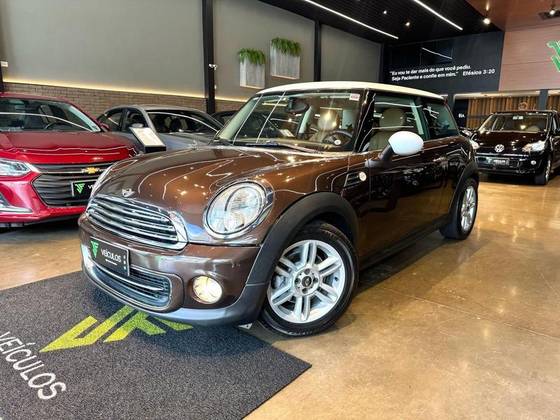 MINI COOPER 1.6 16V GASOLINA 2P AUTOMÁTICO